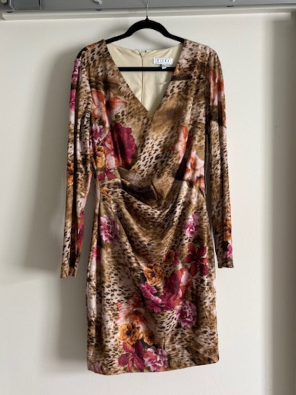 Siena Long-Sleeve V-Neck Printed-Mesh Dress NWT size 16